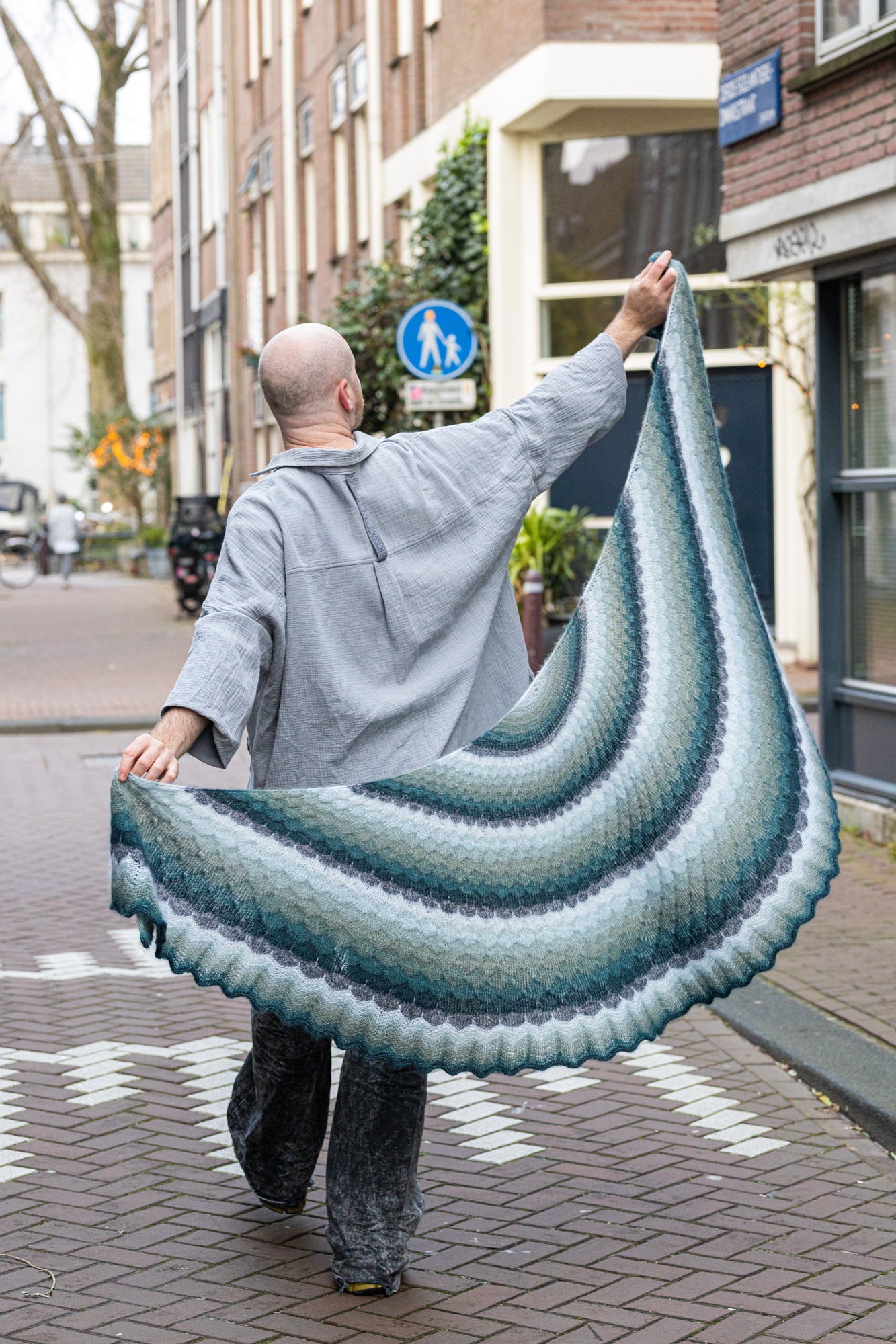 Awesomer Gossamer Shawl