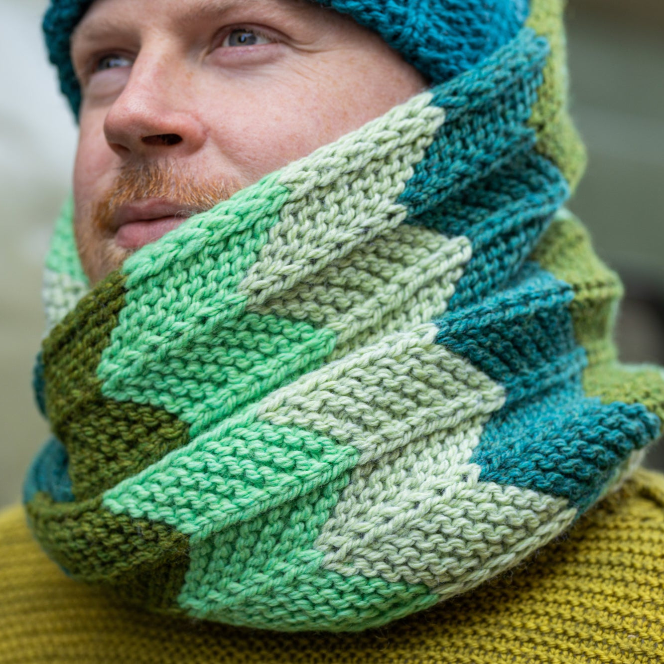 Retro Chevron Cowl